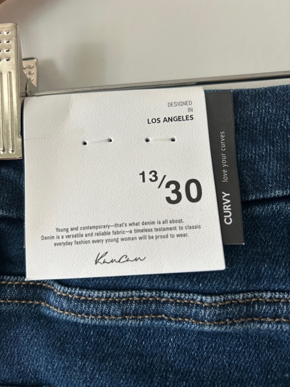 NWT KanCan Curvey Destroyed Button Fly Skinny Jeans Sz 31 - Picture 6 of 6